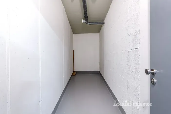 Pronájem bytu 1+kk, Praha - Vysočany, Gerstelova, 35 m2