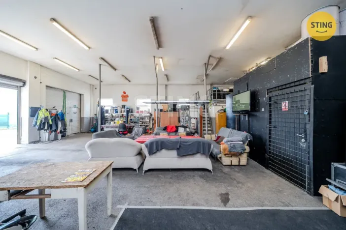 Prodej výrobních prostor, Ostrava, Porubská, 196 m2