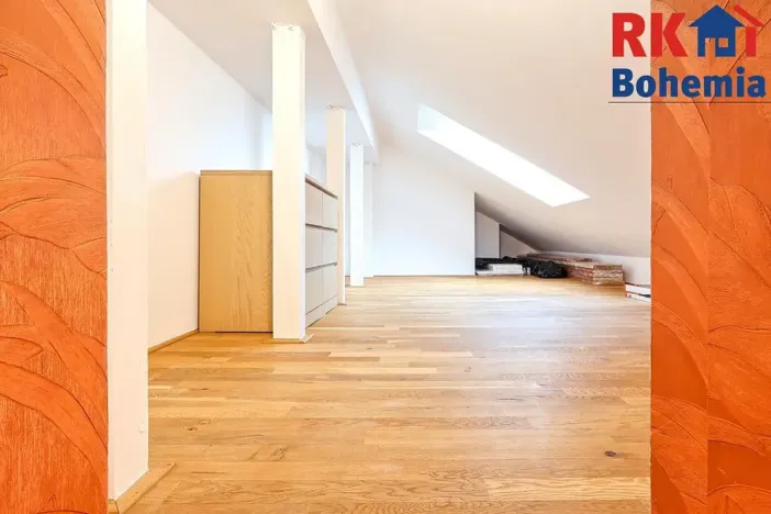 Pronájem bytu 2+1, Praha - Zbraslav, Jaromíra Vejvody, 75 m2