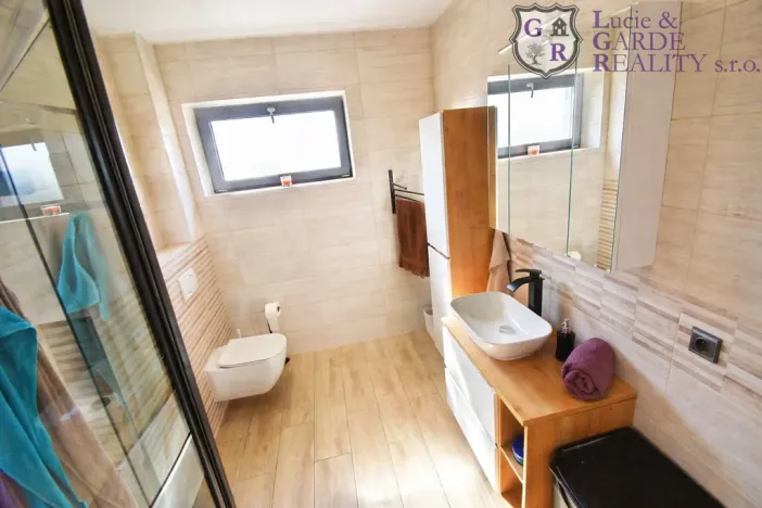 Prodej rodinného domu, Chabeřice, 160 m2