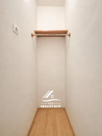 Pronájem bytu 1+kk, Ostrava, Gen. Píky, 29 m2