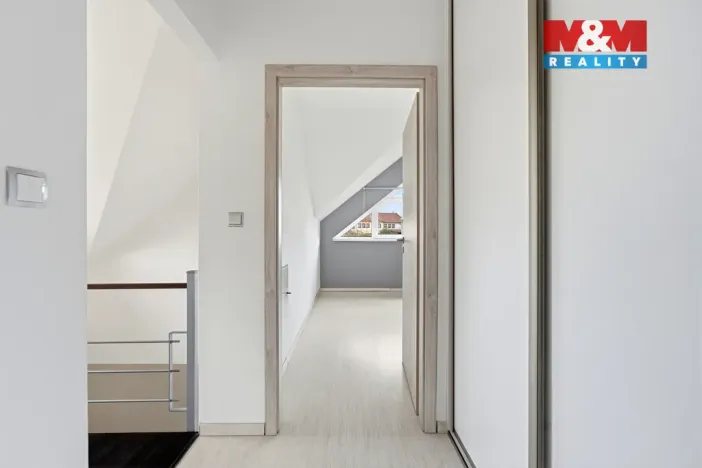 Prodej rodinného domu, Nový Bor, Jabloňová, 243 m2