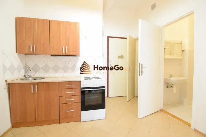 Pronájem bytu 2+1, Praha - Nusle, U gymnázia, 53 m2