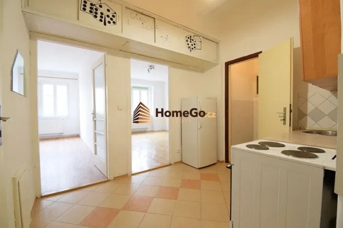 Pronájem bytu 2+1, Praha - Nusle, U gymnázia, 53 m2