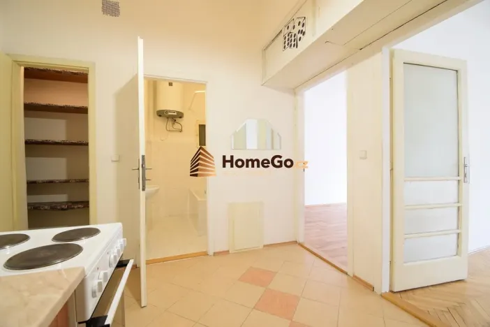 Pronájem bytu 2+1, Praha - Nusle, U gymnázia, 53 m2