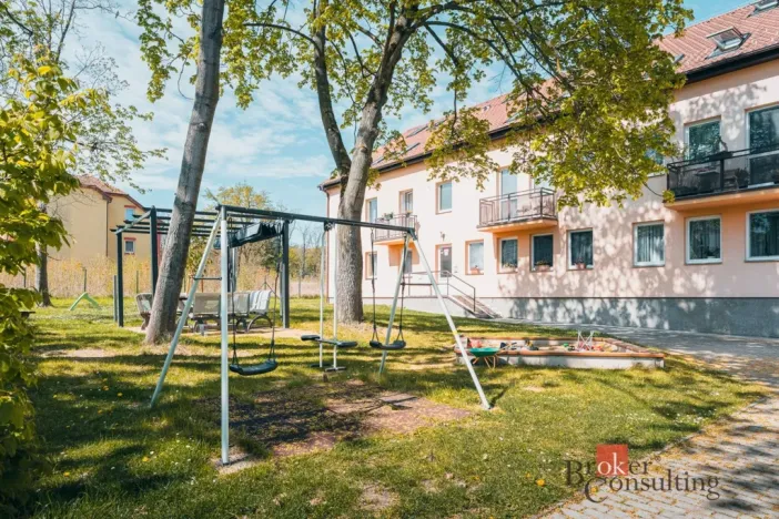 Prodej bytu 1+1, Milovice - Mladá, Kaštanová, 49 m2