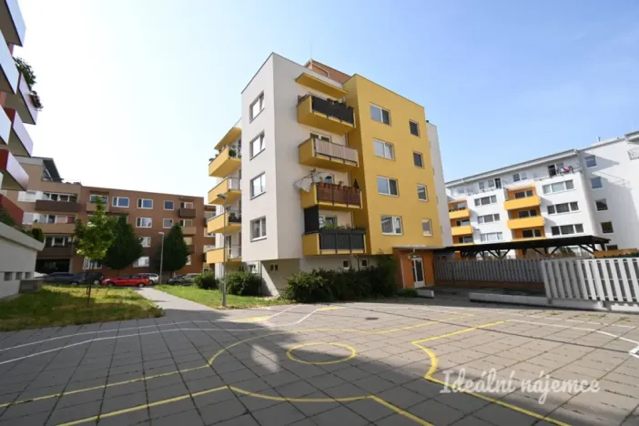 Prodej bytu 2+kk, Brno - Žebětín, Křepelčí, 48 m2