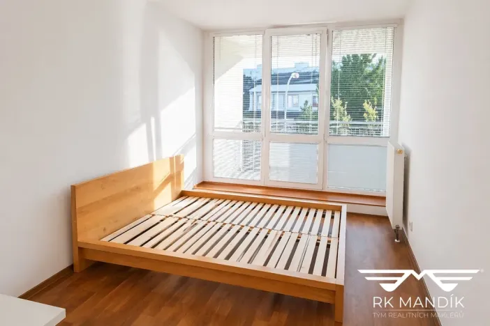 Pronájem bytu 2+kk, Praha - Prosek, Kytlická, 53 m2