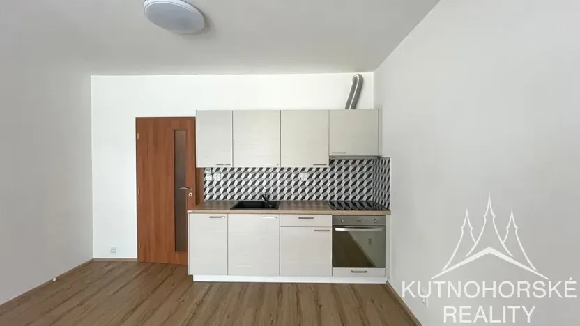Pronájem bytu 1+kk, Poděbrady, Vrchlického, 33 m2