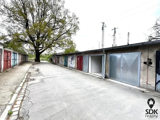 Prodej garáže, Brno, Sazenice, 34 m2