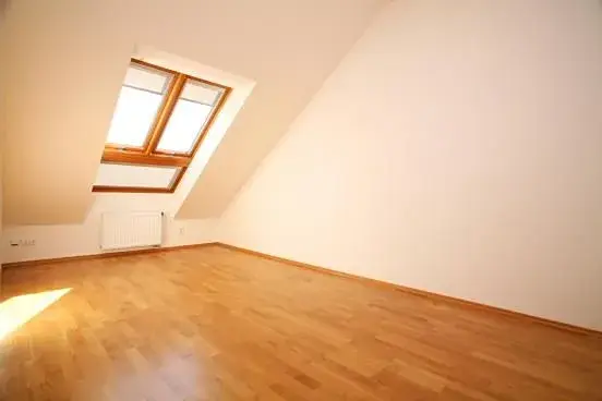 Pronájem kanceláře, Praha - Smíchov, Štefánikova, 168 m2