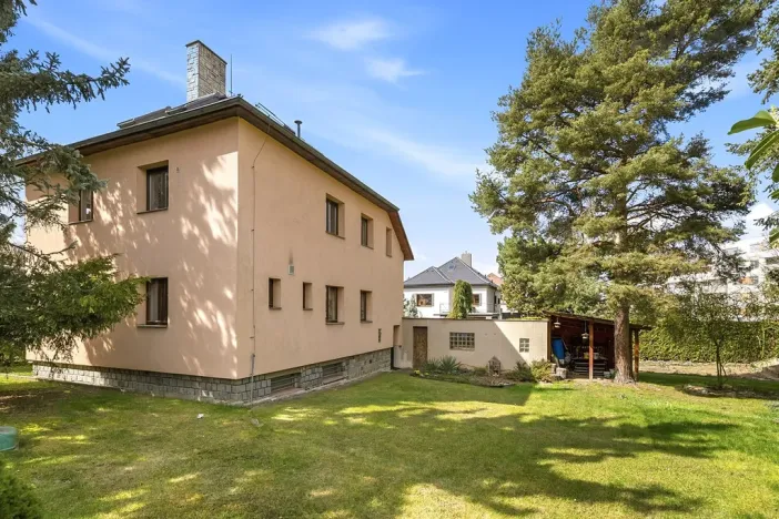 Prodej rodinného domu, Praha - Hloubětín, Poříčanská, 269 m2