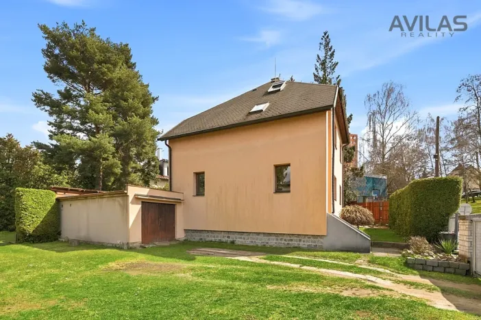 Prodej rodinného domu, Praha - Hloubětín, Poříčanská, 269 m2