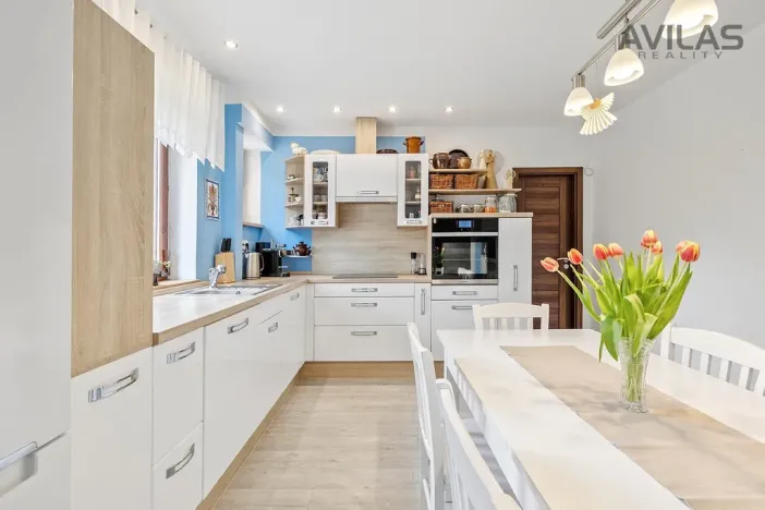 Prodej rodinného domu, Praha - Hloubětín, Poříčanská, 269 m2