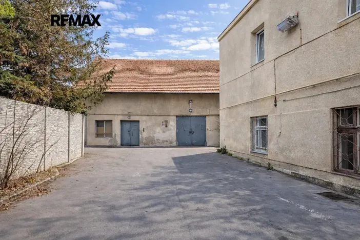 Pronájem výrobních prostor, Rudná, Masarykova, 1270 m2