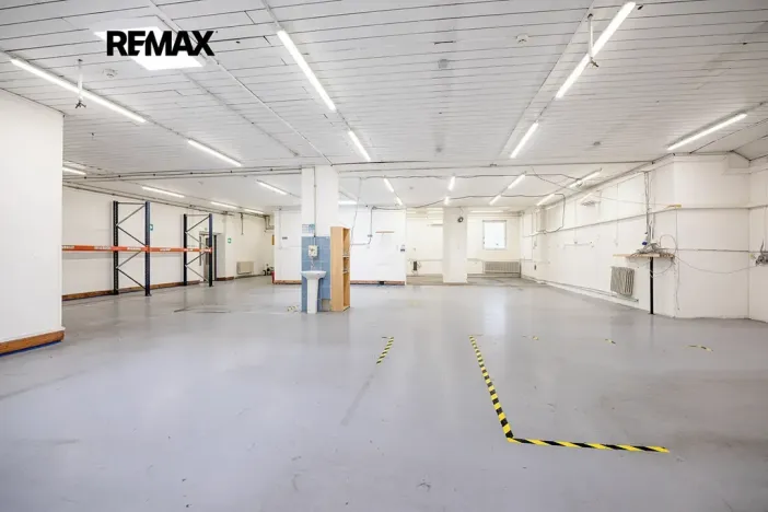 Pronájem výrobních prostor, Rudná, Masarykova, 1270 m2