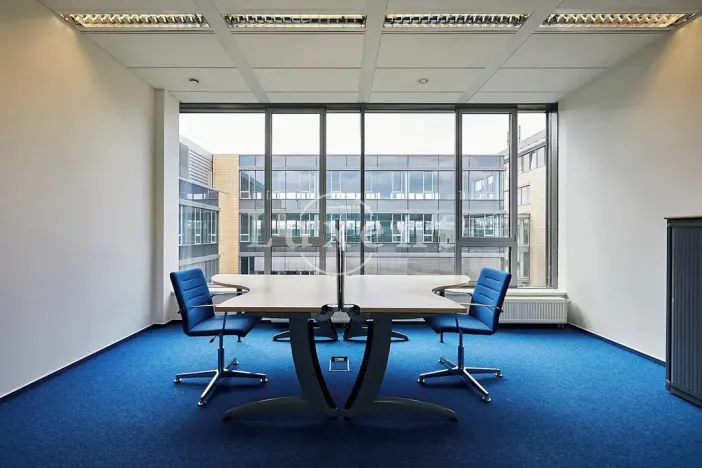 Pronájem kanceláře, Praha, Radlická, 1045 m2