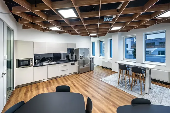 Pronájem kanceláře, Praha, Radlická, 430 m2