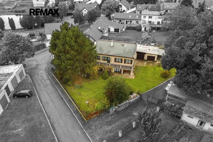 Prodej rodinného domu, Zlosyň, 307 m2