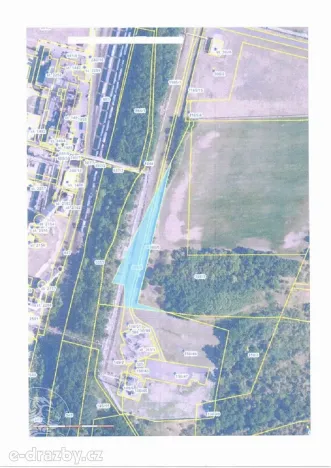 Dražba pozemku, Veltrusy, 3560 m2