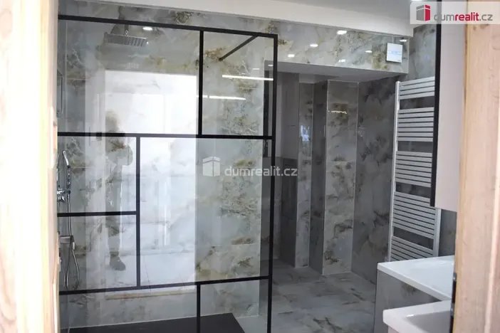 Pronájem komerční nemovitosti, Sukorady, 139 m2