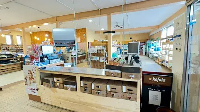 Pronájem obchodního prostoru, Hulín, Višňovce, 402 m2