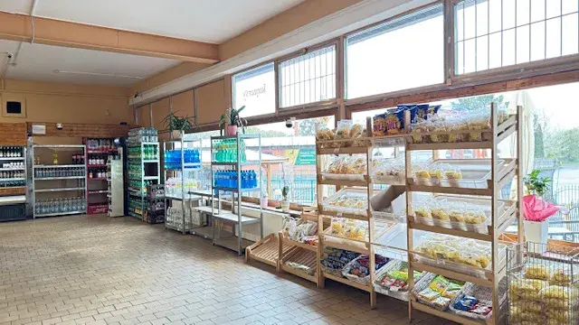 Pronájem obchodního prostoru, Hulín, Višňovce, 402 m2