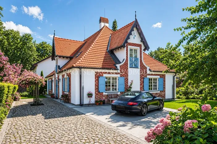 Prodej chalupy, Hluboká nad Vltavou, Ve Školkách, 351 m2