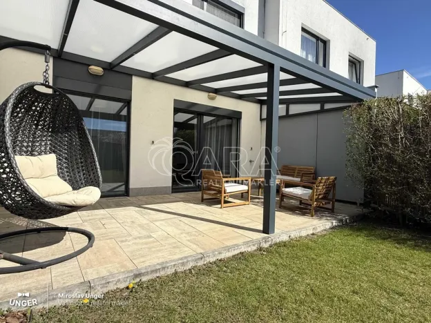 Prodej rodinného domu, Přezletice, V Podskalí, 112 m2