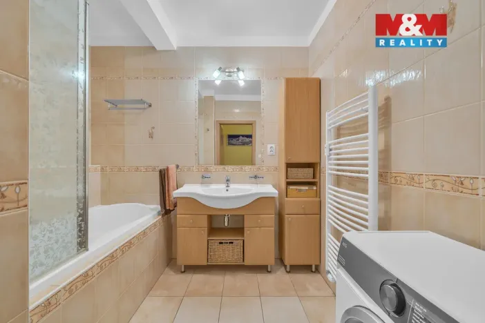 Pronájem bytu 3+kk, Pardubice - Trnová, Jozefa Gabčíka, 74 m2