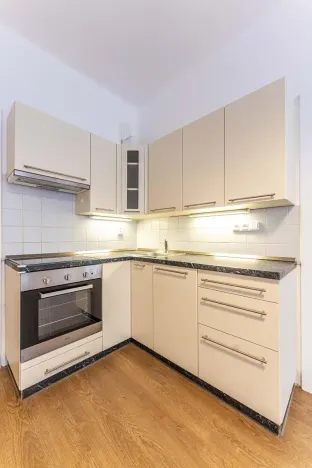 Pronájem bytu 2+kk, Praha - Vinohrady, náměstí Jiřího z Lobkovic, 43 m2