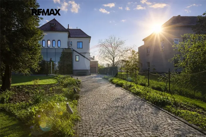 Prodej ubytování, Příbor, Masarykova, 860 m2