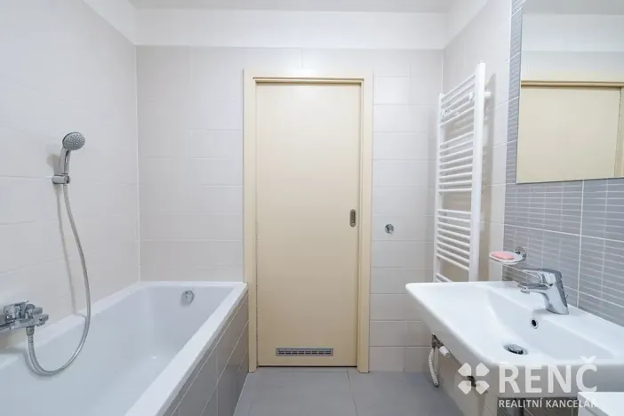 Pronájem bytu 1+kk, Brno, Milady Horákové, 44 m2