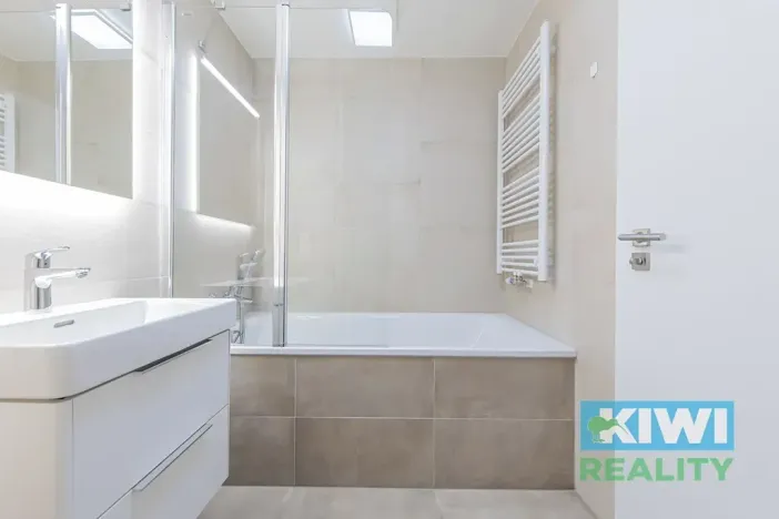 Pronájem bytu 2+kk, Ostrava, Důlní, 58 m2