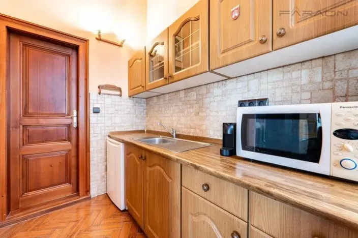 Pronájem bytu 1+kk, Praha - Staré Město, Melantrichova, 36 m2