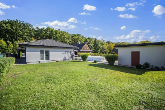 Prodej rodinného domu, Choltice, 200 m2