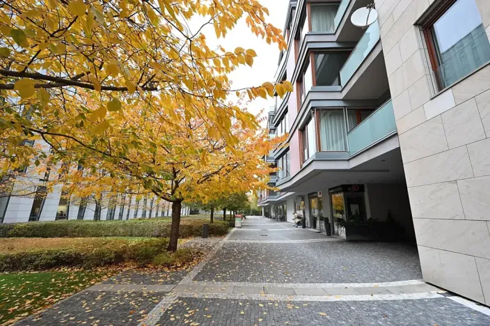 Pronájem bytu 2+kk, Praha - Karlín, Rohanské nábřeží, 77 m2