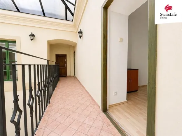 Pronájem kanceláře, Jílové u Prahy, Masarykovo náměstí, 39 m2