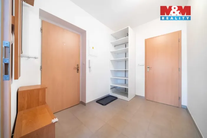 Pronájem bytu 1+kk, Plzeň - Skvrňany, Waltrova, 50 m2