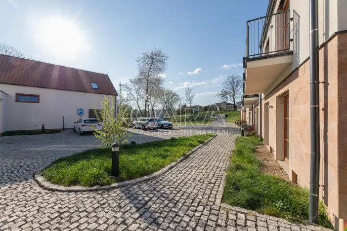 Pronájem bytu 3+kk, Praha - Královice, Kuťatská, 61 m2