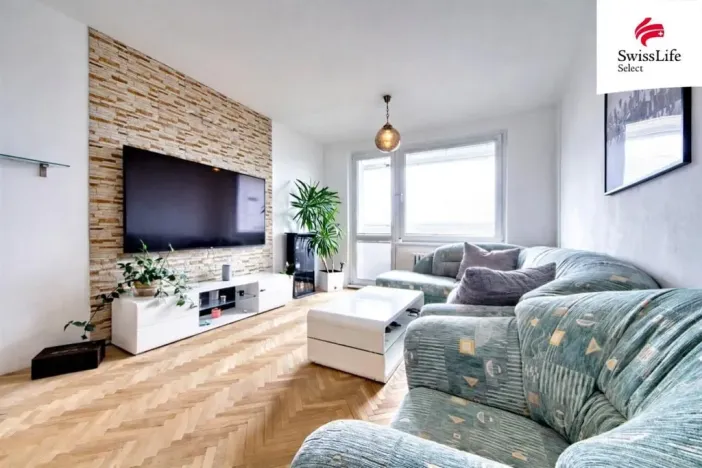 Prodej bytu 3+1, Říčany, Komenského náměstí, 64 m2