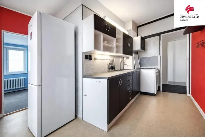 Prodej bytu 3+1, Říčany, Komenského náměstí, 64 m2