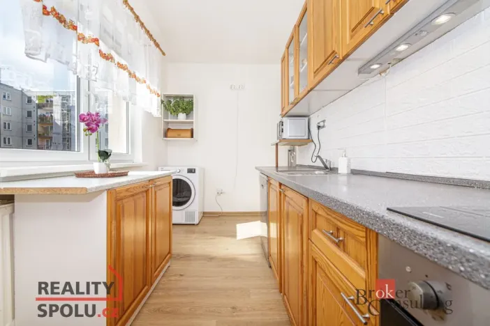 Pronájem bytu 3+1, Krnov - Pod Bezručovým vrchem, E. Hakena, 68 m2