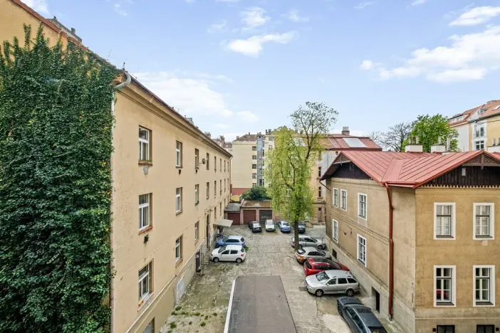 Prodej bytu 3+1, Praha - Holešovice, Letohradská, 77 m2