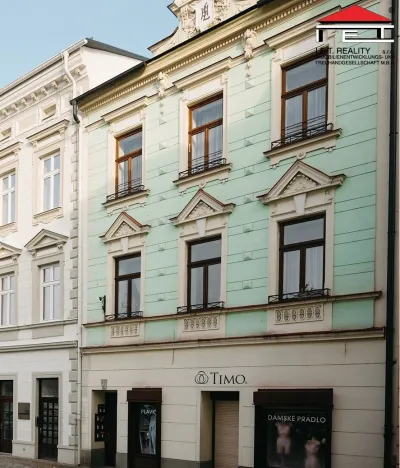 Pronájem bytu 2+1, Frýdek-Místek, Zámecké nám., 89 m2