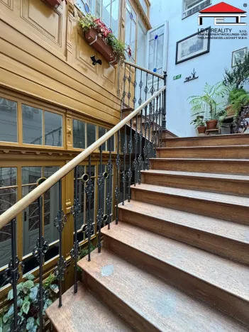Pronájem bytu 2+1, Frýdek-Místek, Zámecké nám., 89 m2