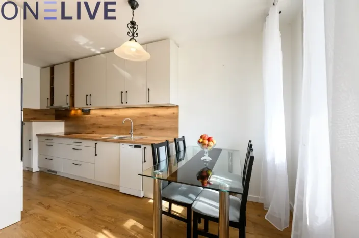 Pronájem bytu 3+kk, Praha, Flöglova, 72 m2