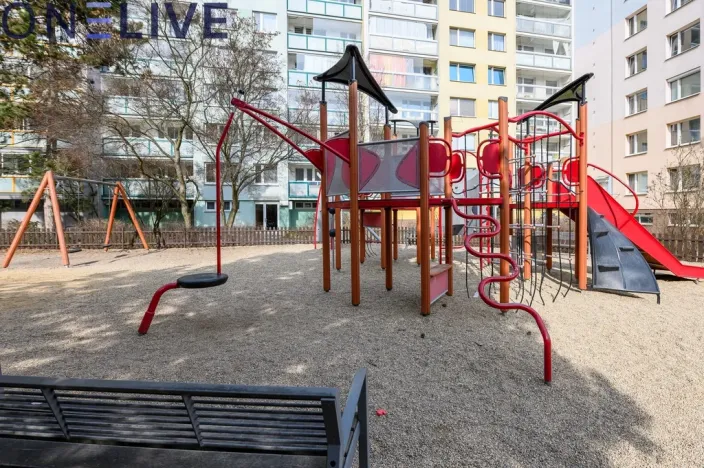 Pronájem bytu 3+kk, Praha, Flöglova, 72 m2