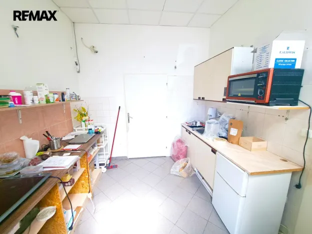 Pronájem obchodního prostoru, Jablonec nad Nisou, Komenského, 90 m2