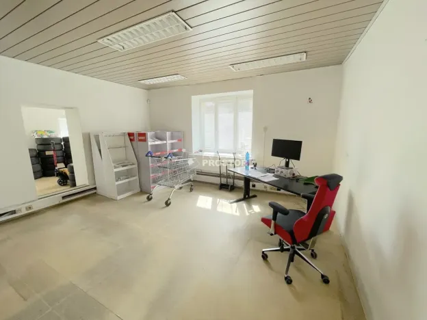 Pronájem kanceláře, Jirny, Družstevní, 619 m2